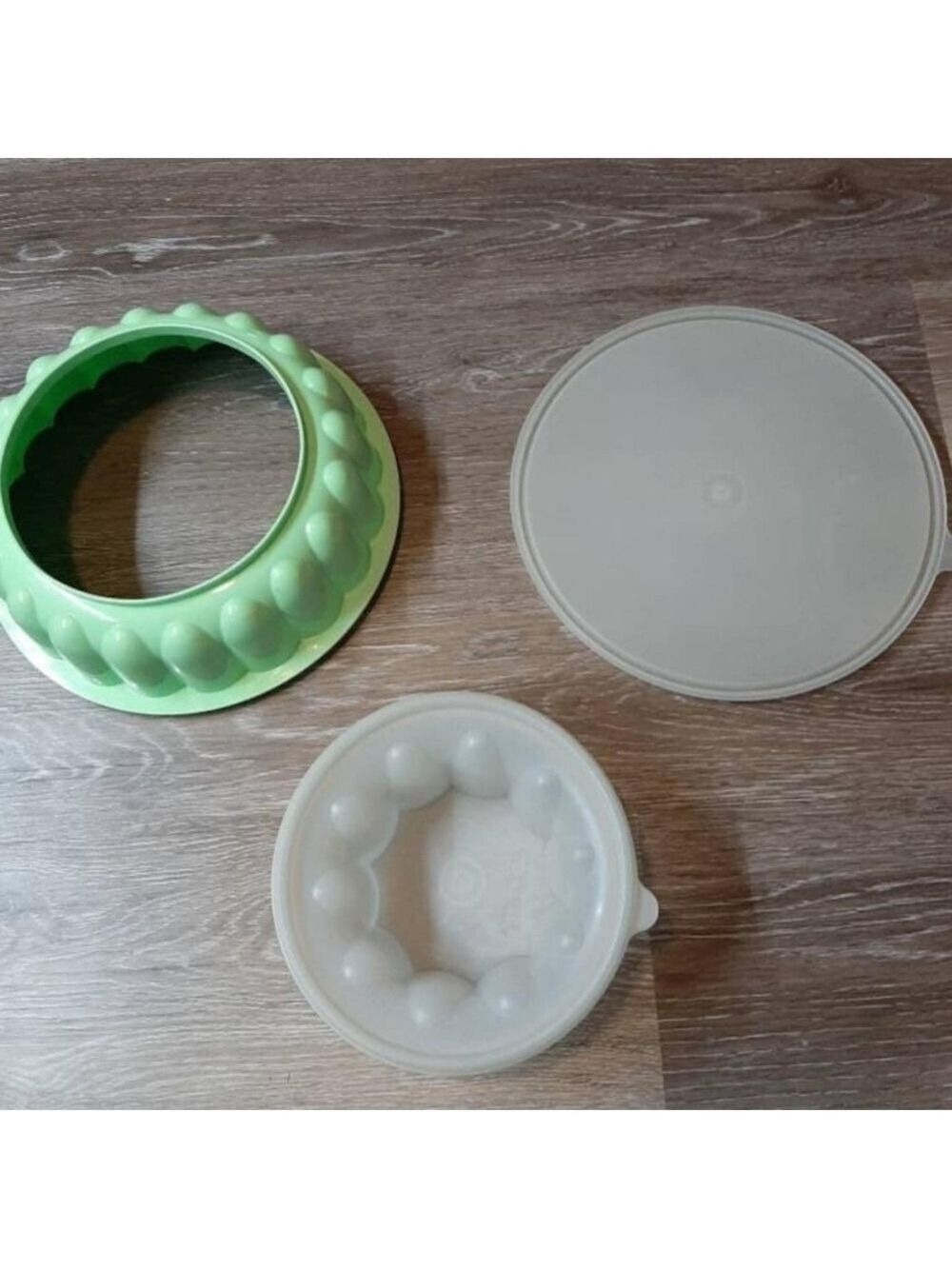 Vintage Tupperware Mint Green Jello Mold Dessert Mold MCM - Picture 2 of 5